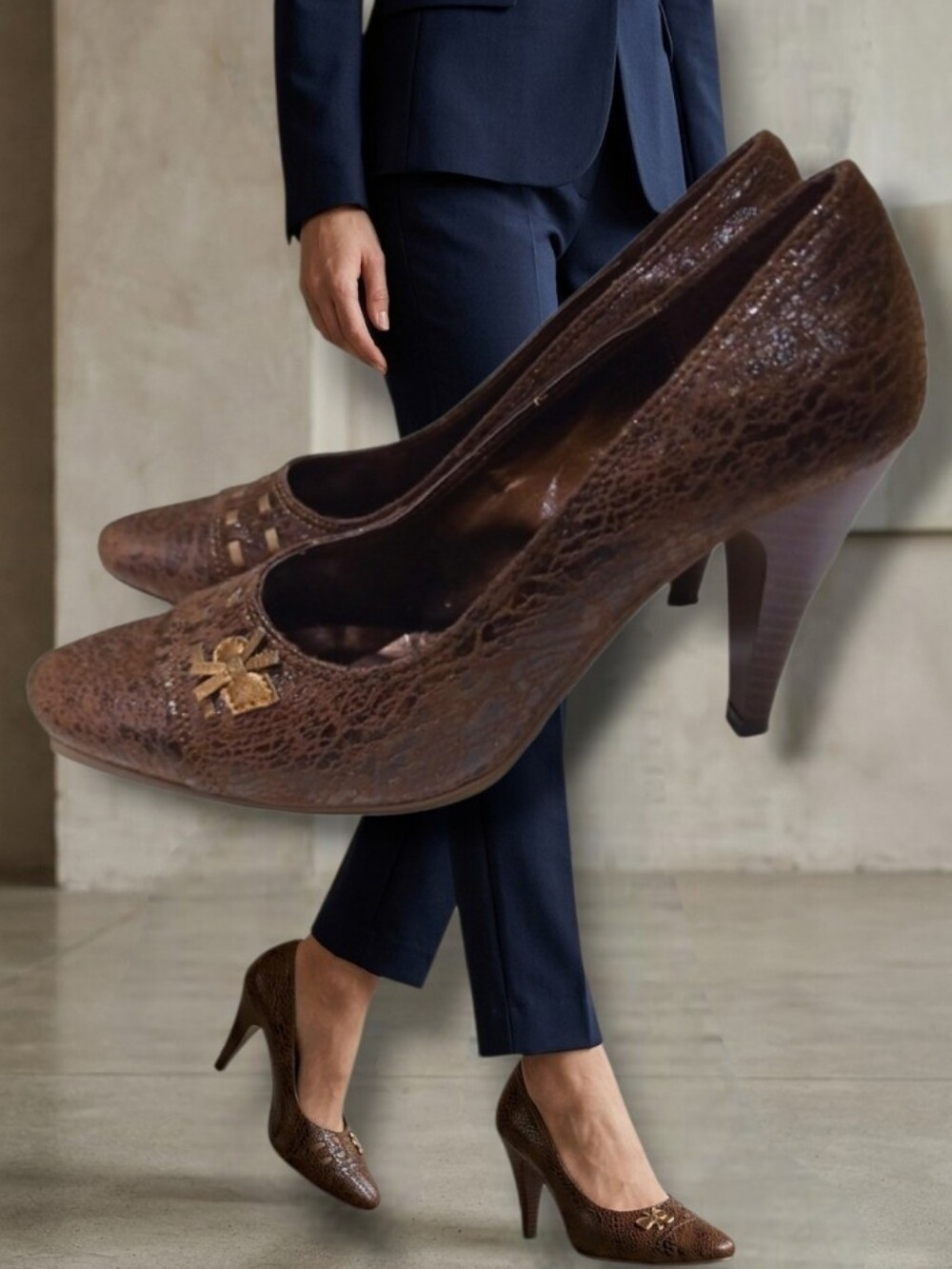 Bobby Lucci Women's Faux Snakeskin Brown Heel Pumps